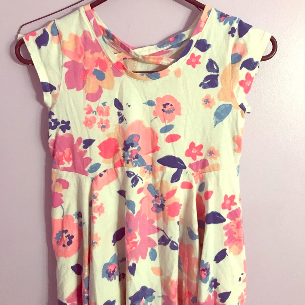 Oshkosh Girls adorable 🎀floral blouse